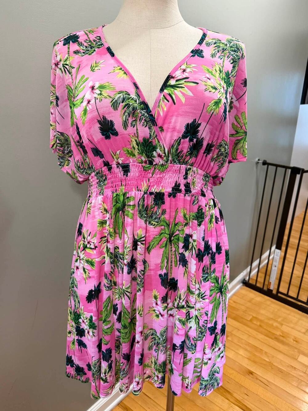 Torrid 2 (2X) Tropical Pink Hawaiian Floral Mesh Smocked Waist Swimsuit Cover Up
